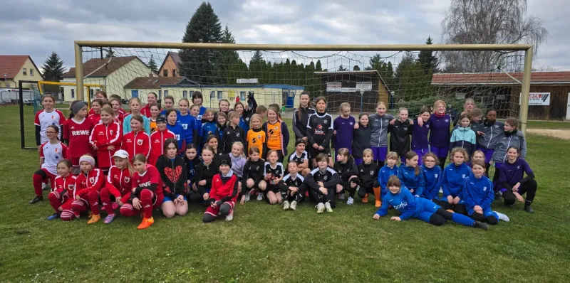 Kinderfußball: 70 Mädchen kicken in Eutzsch