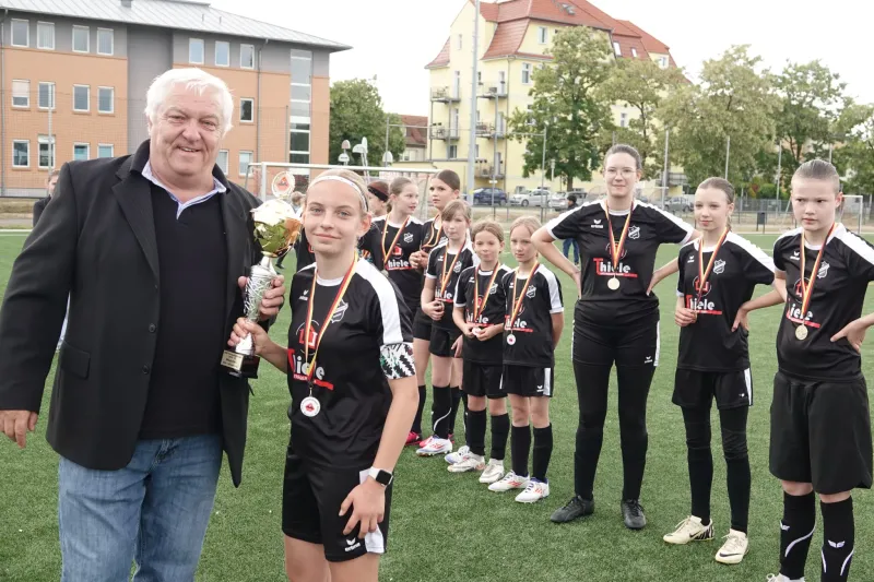 Jessener Mädchen gewinnen Pokalkrimi